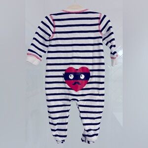 GAP • Buttoned Footed Onesie • Size 6-9Months